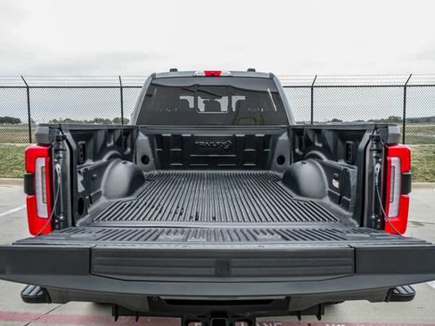 Used 2025 Ford F250 Platinum AWD/4WD image 62