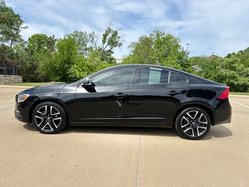 Used 2018 Volvo S60 T5 Dynamic w/ Vision Package FWD image 9
