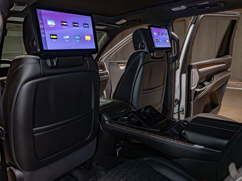 Used 2025 Cadillac Escalade Sport Platinum image 24