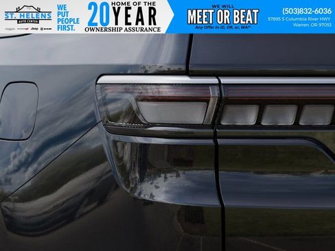 New 2026 Jeep Grand Wagoneer L 4WD image 12