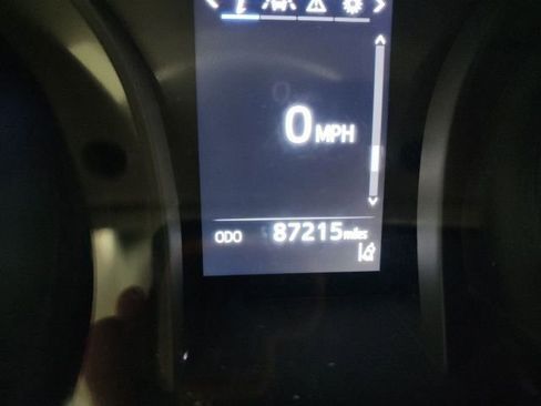 Used 2022 Toyota Camry LE image 28