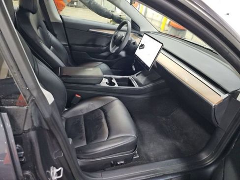 Used 2021 Tesla Model 3 Standard Range Plus image 10