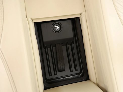 Used 2014 Bentley Flying Spur W12 AWD/4WD image 76