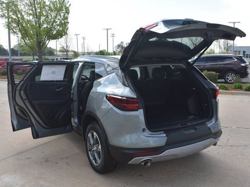New 2026 Chevrolet Blazer LT w/ LPO, Floor Liner Package FWD image 16