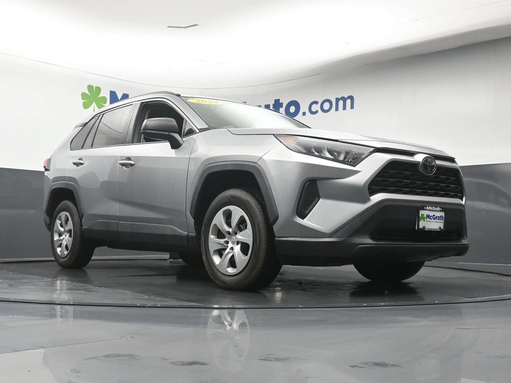 Used 2020 Toyota RAV4 LE FWD image 27