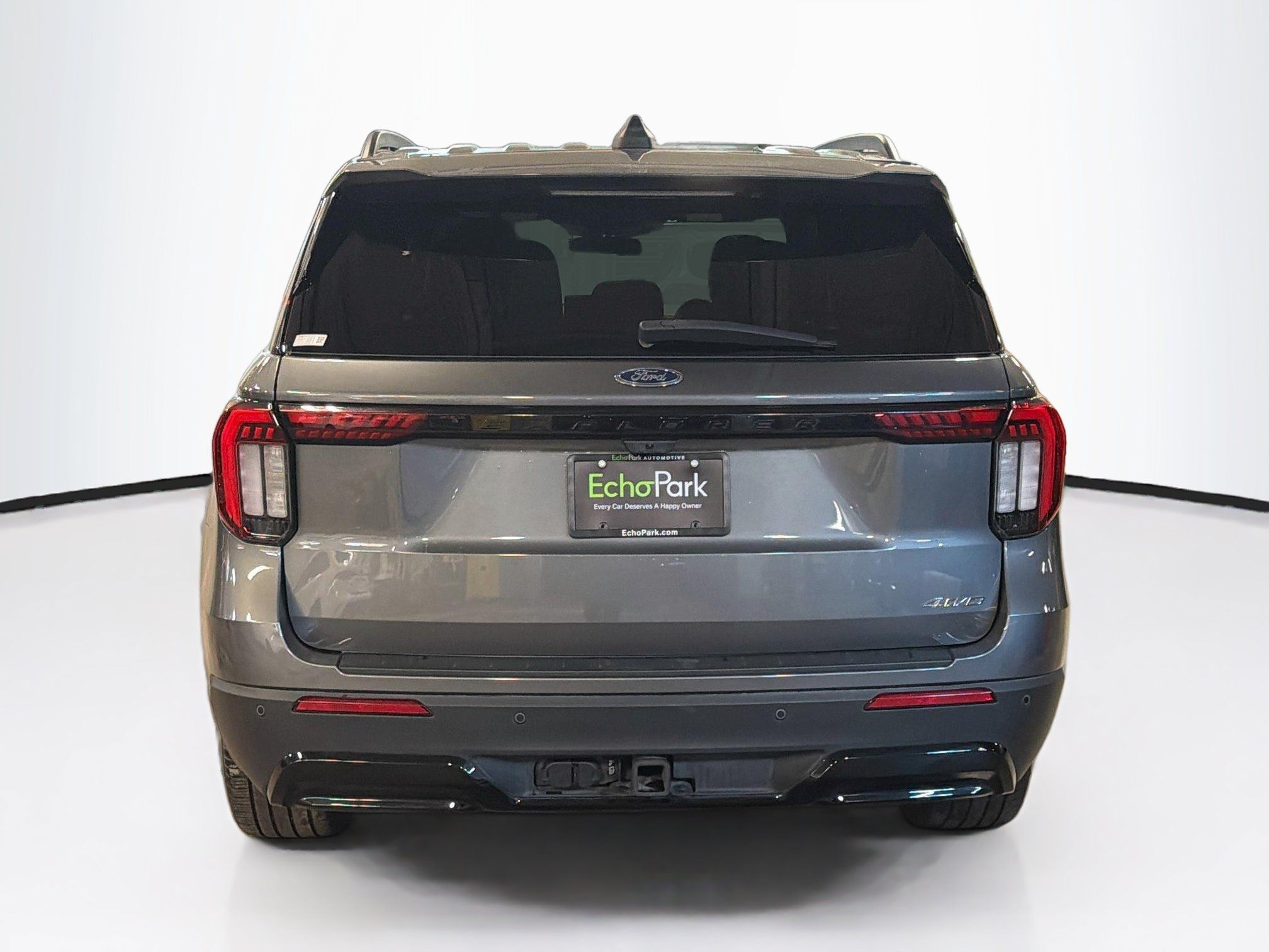 Used 2025 Ford Explorer ST-Line w/ ST-Line Street Pack AWD/4WD image 7