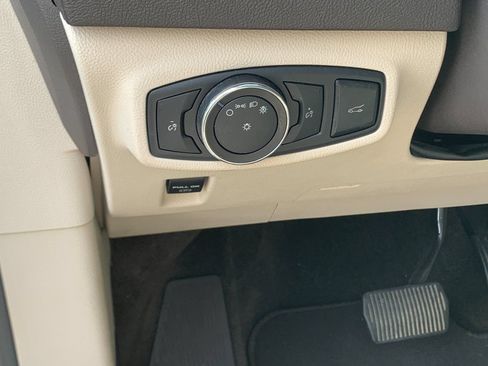 Used 2018 Lincoln MKC Reserve w/ Lincoln MKC Climate Package FWD image 33