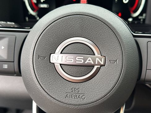 New 2025 Nissan Pathfinder Platinum w/ Cargo Package image 27