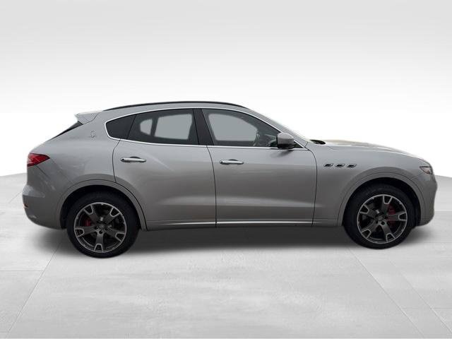 Used 2017 Maserati Levante w/ Sport Package AWD/4WD image 9