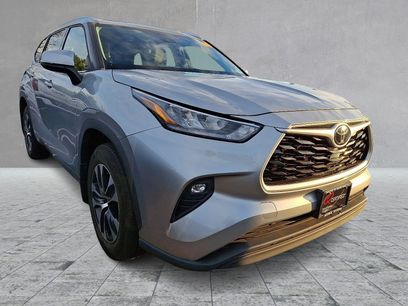Used 2020 Toyota Highlander XLE