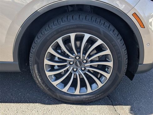 Used 2020 Lincoln Aviator Reserve w/ Equipment Group 201A image 8