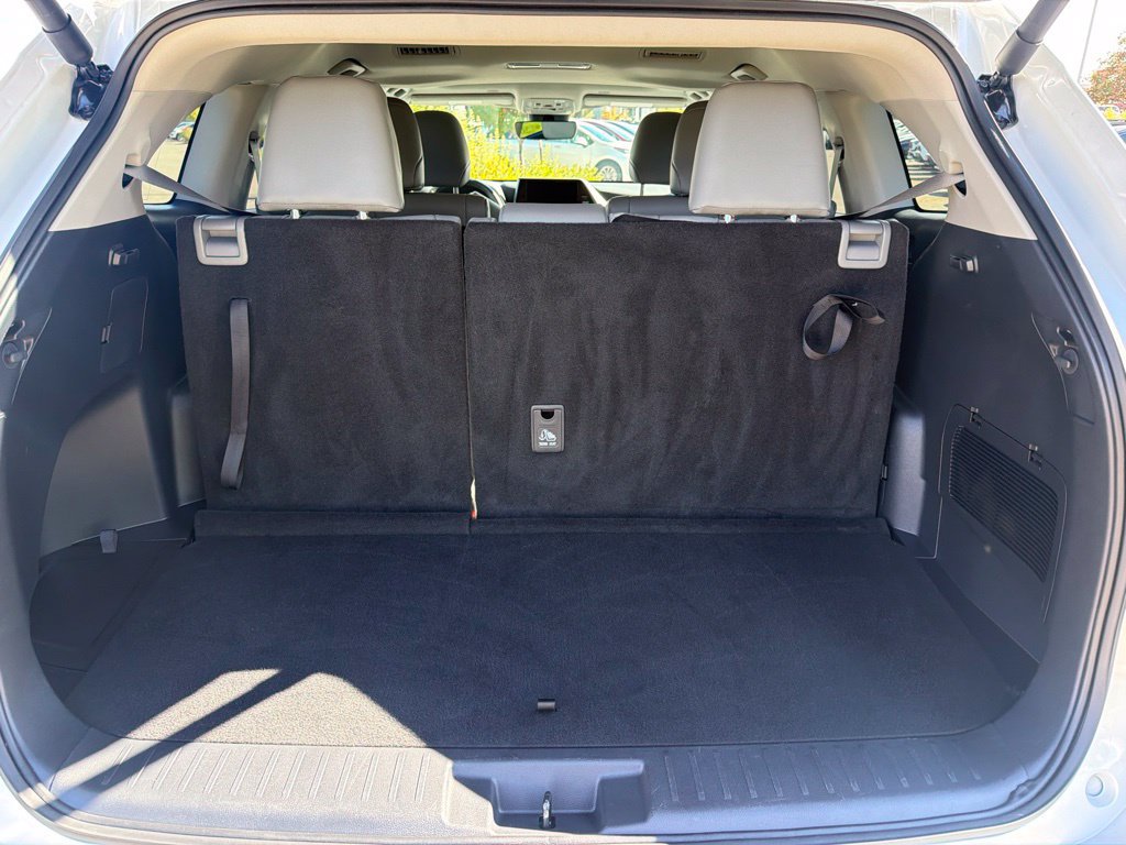 Used 2026 Toyota Highlander XLE AWD/4WD image 18