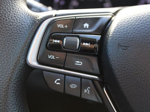 Used 2018 Honda Accord EX image 36