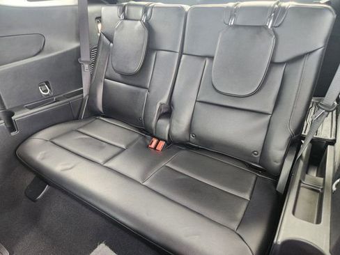 Used 2023 Ford Explorer Limited w/ Limited Technology Package RWD image 32