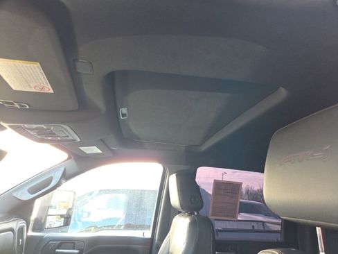 Used 2021 GMC Sierra 2500 AT4 w/ AT4 Premium Plus Package image 4