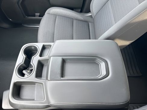 Used 2023 Chevrolet Silverado 1500 LT image 14