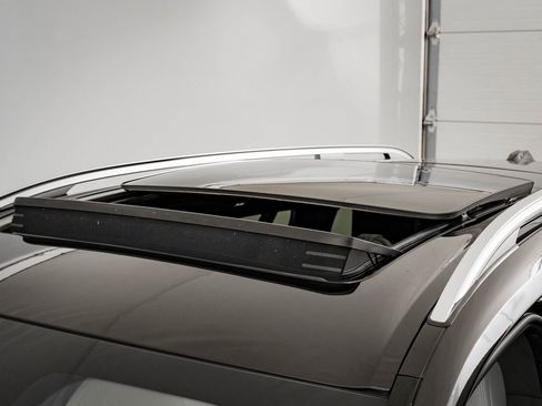 Used 2024 BMW X7 xDrive40i image 23