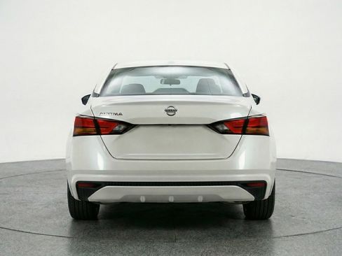Used 2025 Nissan Altima 2.5 SV image 7
