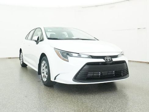 New 2026 Toyota Corolla LE image 30