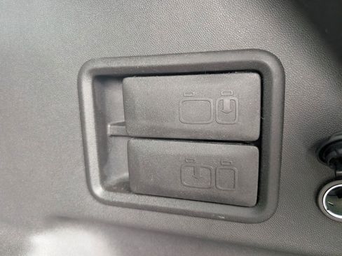 Used 2023 GMC Terrain AT4 image 30