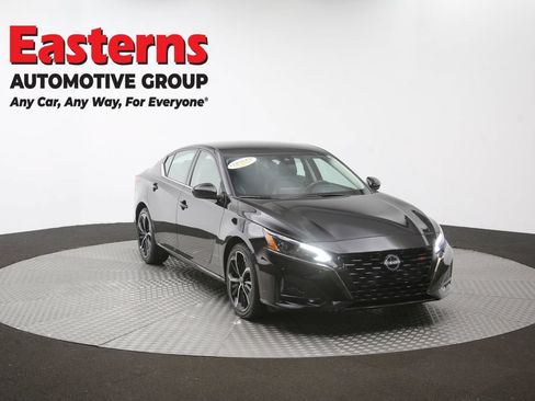 Used 2024 Nissan Altima 2.5 SR FWD image 50