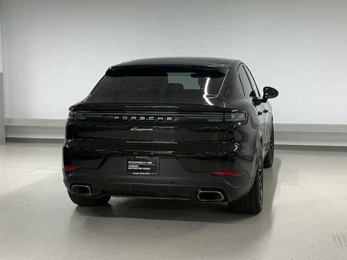 Certified 2026 Porsche Cayenne E-Hybrid Coupe AWD/4WD image 10