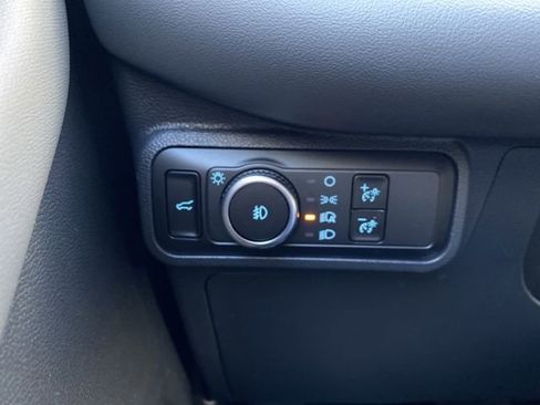 New 2026 Ford Explorer Active image 24