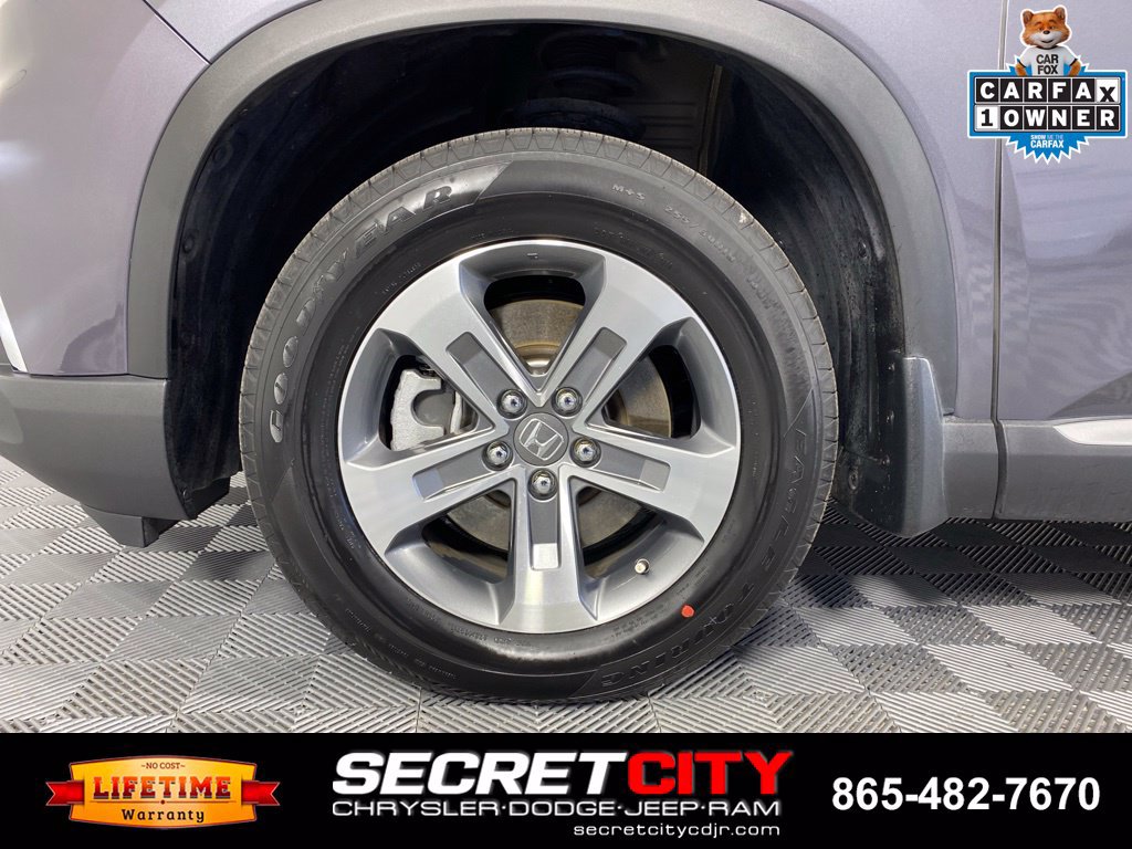 Used 2025 Honda Pilot EX-L image 9