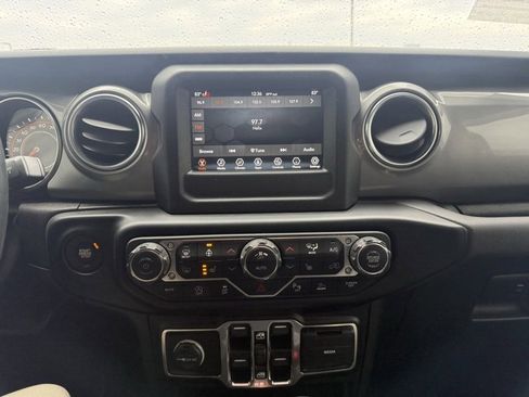 Used 2021 Jeep Wrangler Unlimited Sahara w/ LED Lighting Group image 13