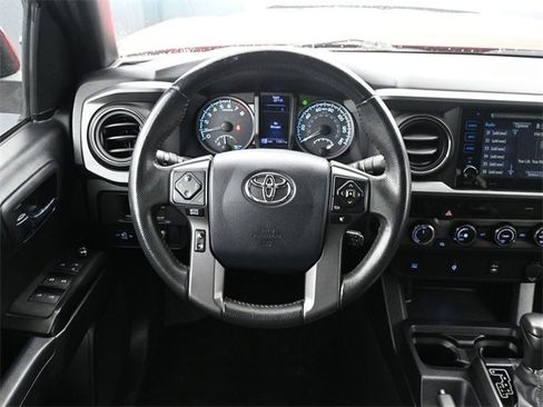 Used 2017 Toyota Tacoma TRD Off-Road w/ Tow Package (A/T) image 23