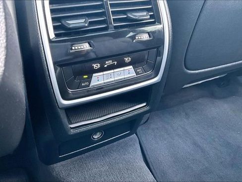 Used 2023 BMW X6 xDrive40i w/ M Sport Package image 33