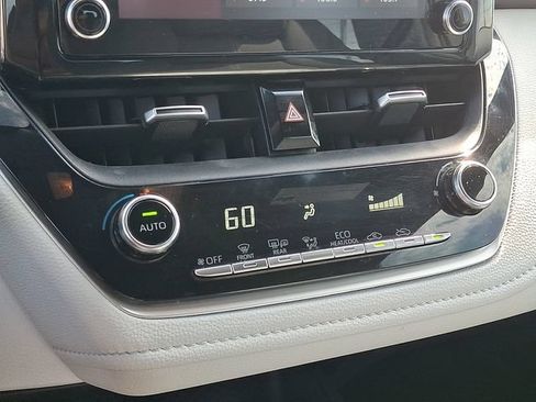 Used 2020 Toyota Corolla SE FWD image 11
