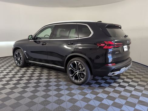 New 2026 BMW X5 sDrive40i w/ Climate Comfort Package image 3