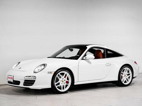 Used 2010 Porsche 911 Targa 4S AWD/4WD image 6