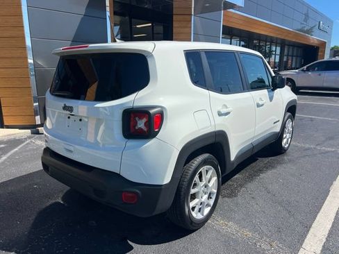 Used 2023 Jeep Renegade Latitude AWD/4WD image 23