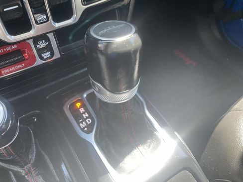 Used 2021 Jeep Gladiator Rubicon AWD/4WD image 41