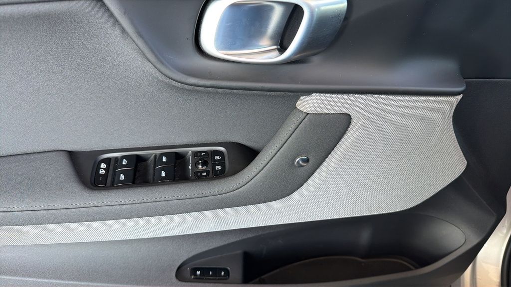 Used 2024 Polestar Polestar 2 RWD image 8