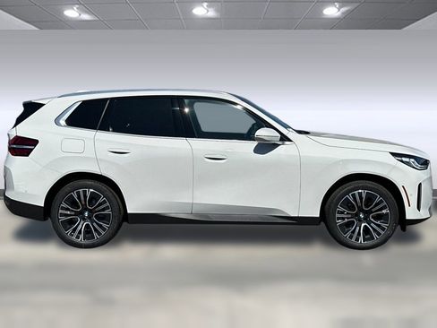 Used 2025 BMW X3 xDrive30i w/ Convenience Package image 7