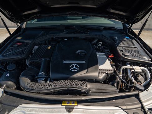 Used 2015 Mercedes-Benz C 300 4MATIC Sedan image 30