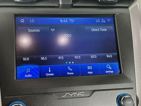 Used 2020 Ford Fusion SE FWD image 21