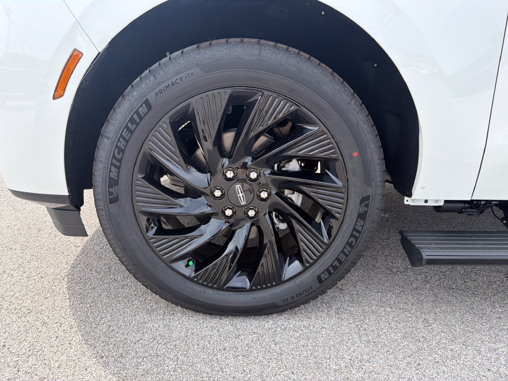 New 2027 Lincoln Navigator L Reserve w/ Jet Appearance Package AWD/4WD image 11