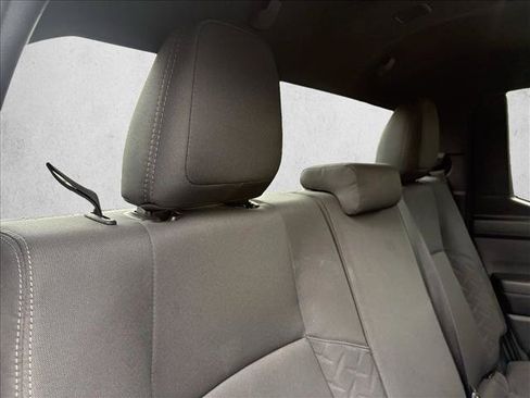 Certified 2025 Toyota Tacoma SR5 AWD/4WD image 25