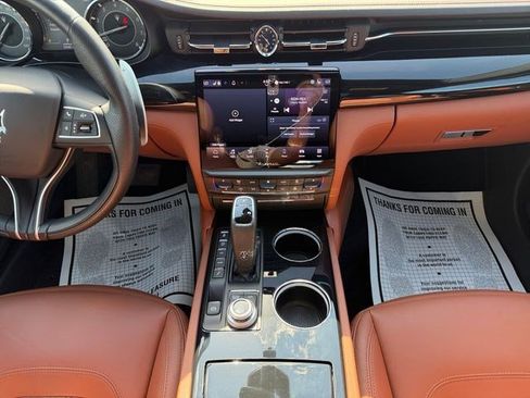 Used 2023 Maserati Quattroporte Modena Q4 AWD/4WD image 15