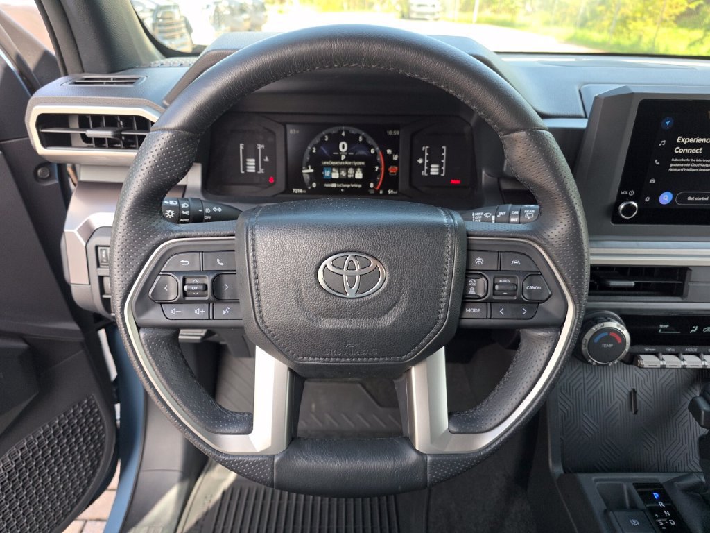 Certified 2026 Toyota 4Runner SR5 AWD/4WD image 29