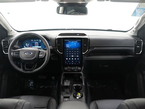 Used 2024 Ford Ranger Lariat w/ FX4 Off-Road Package image 15