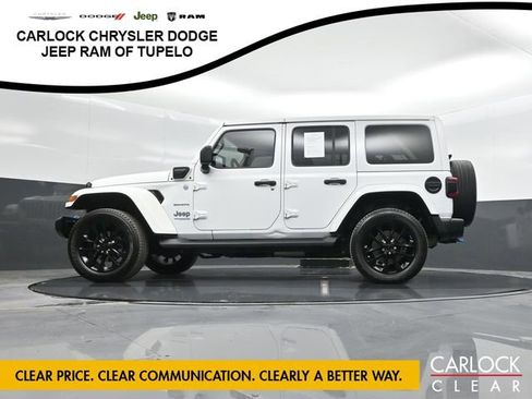 Used 2022 Jeep Wrangler Sahara w/ Cold Weather Group image 52