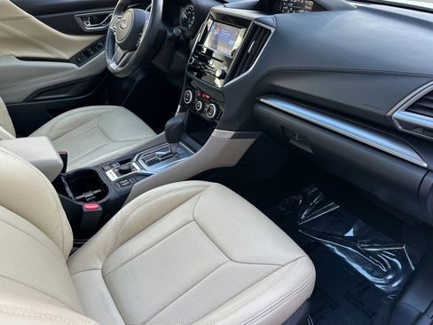 Used 2022 Subaru Forester Premium image 20