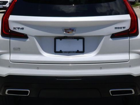 Used 2024 Cadillac XT4 Premium Luxury AWD/4WD image 10