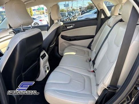 Used 2022 Ford Edge Titanium image 36