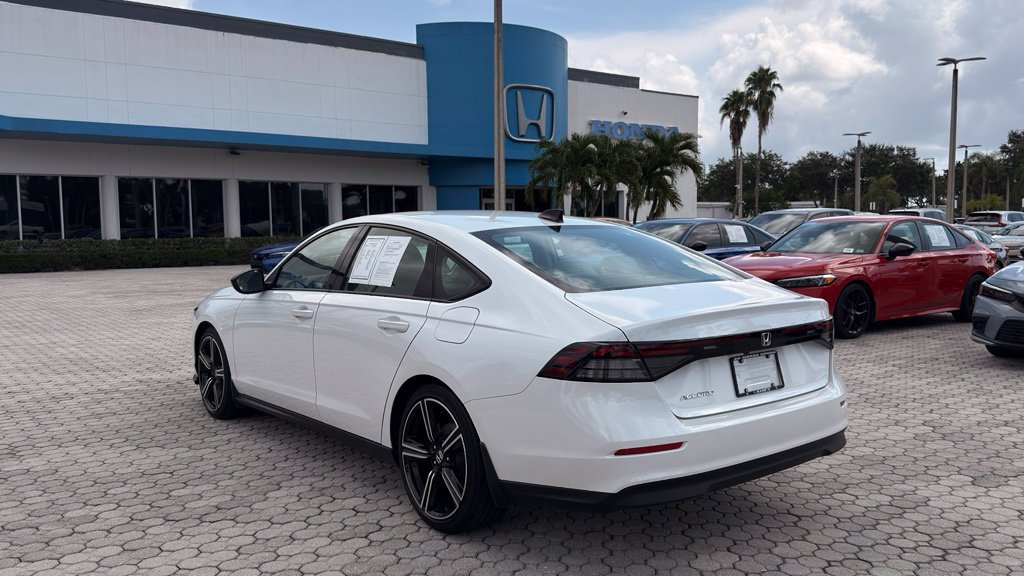 Used 2026 Honda Accord SE image 11